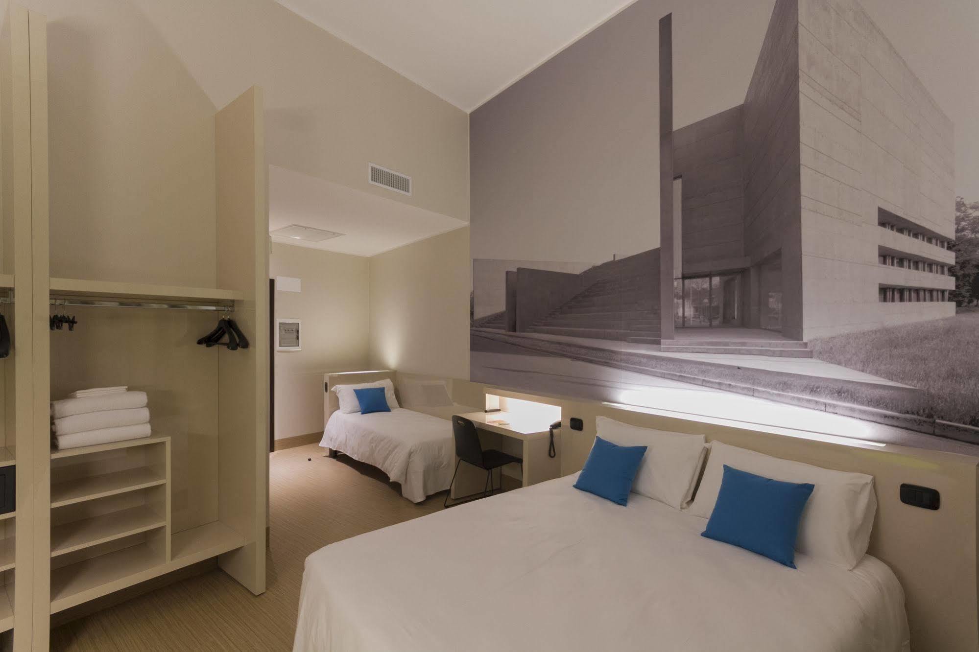 B&B Hotel Bergamo City Exterior foto